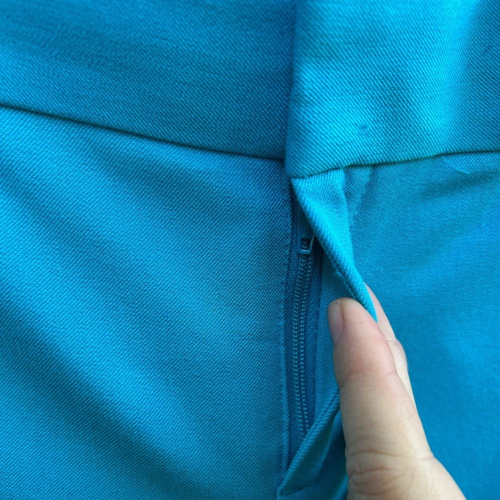 Banana Republic Blue Sloan Pant, size 4S
