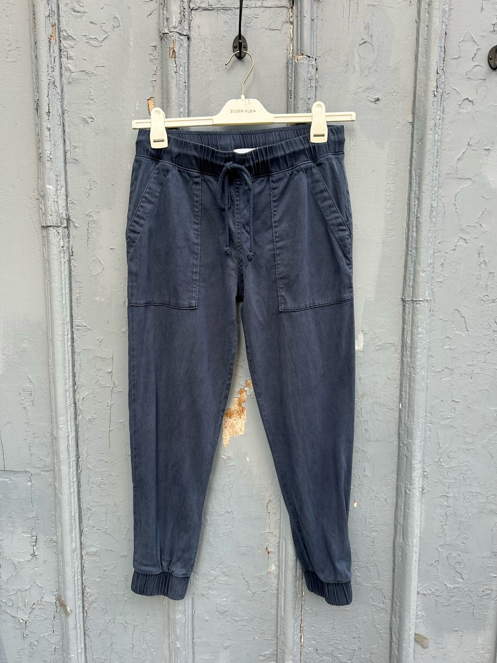 Bella Dahl Navy Cargo Pants, Small
