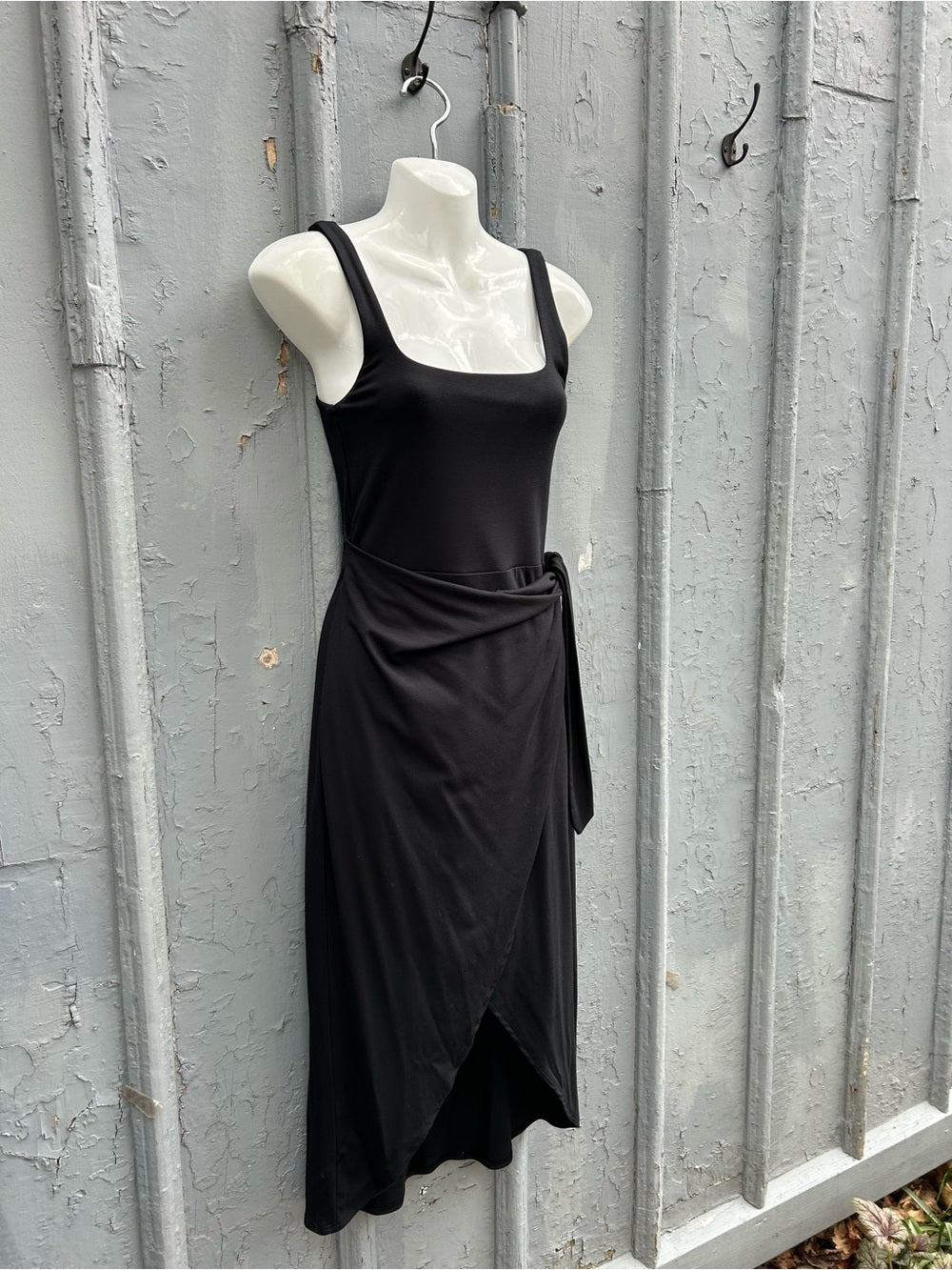 Wilfred Black Saturn Midi Dress, small