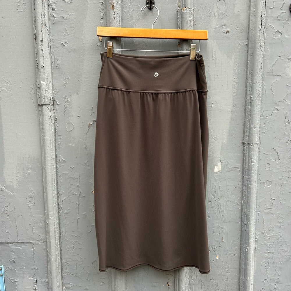Athleta Transcend midi skirt, size Large