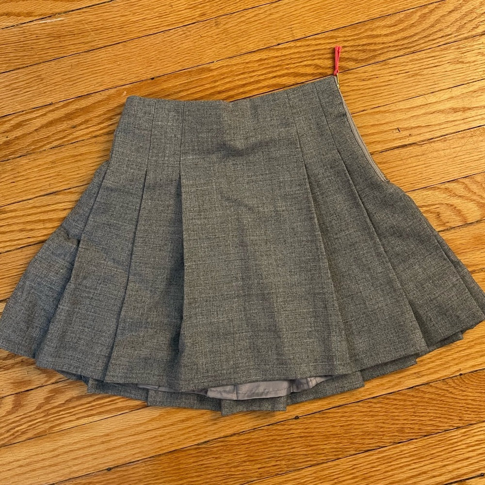 Crewcut Girls Grey wool Pleated skirt, size 6