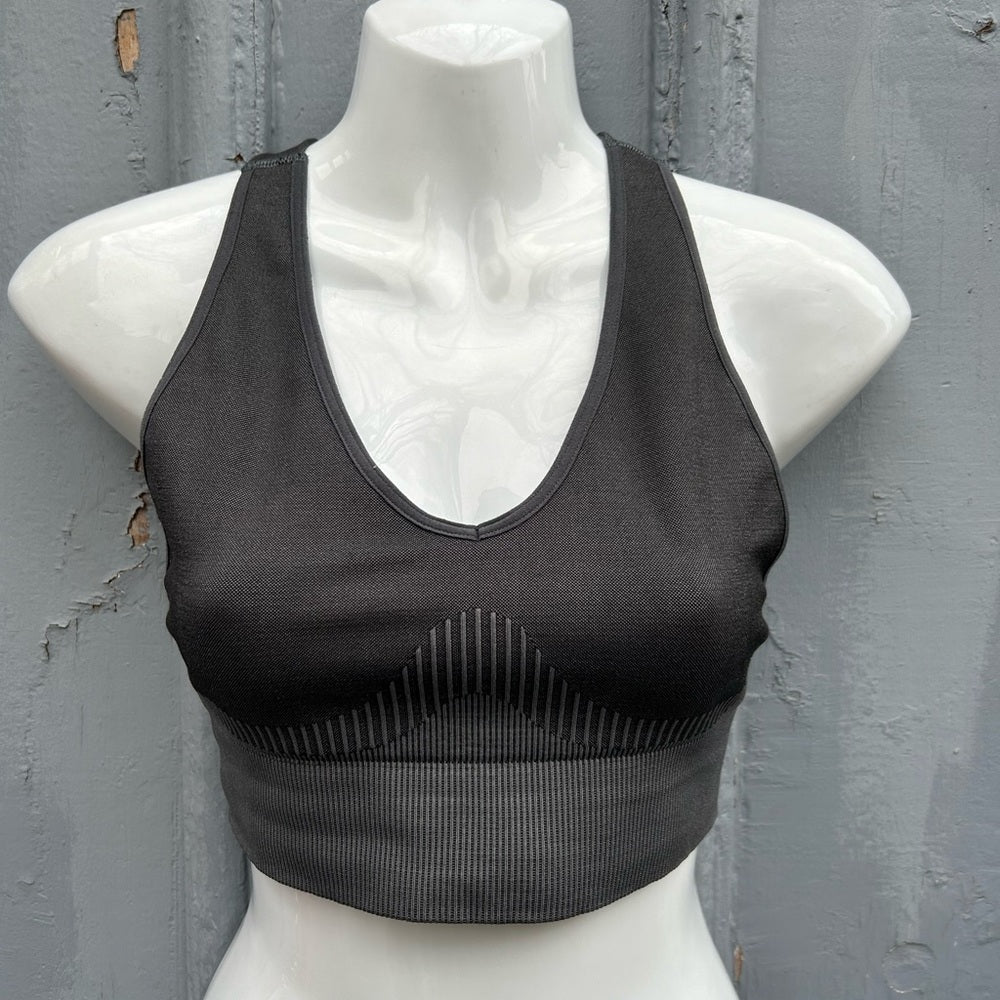 Good American Essential Core Seamless Strappy Sports Bra, size “2” (M)