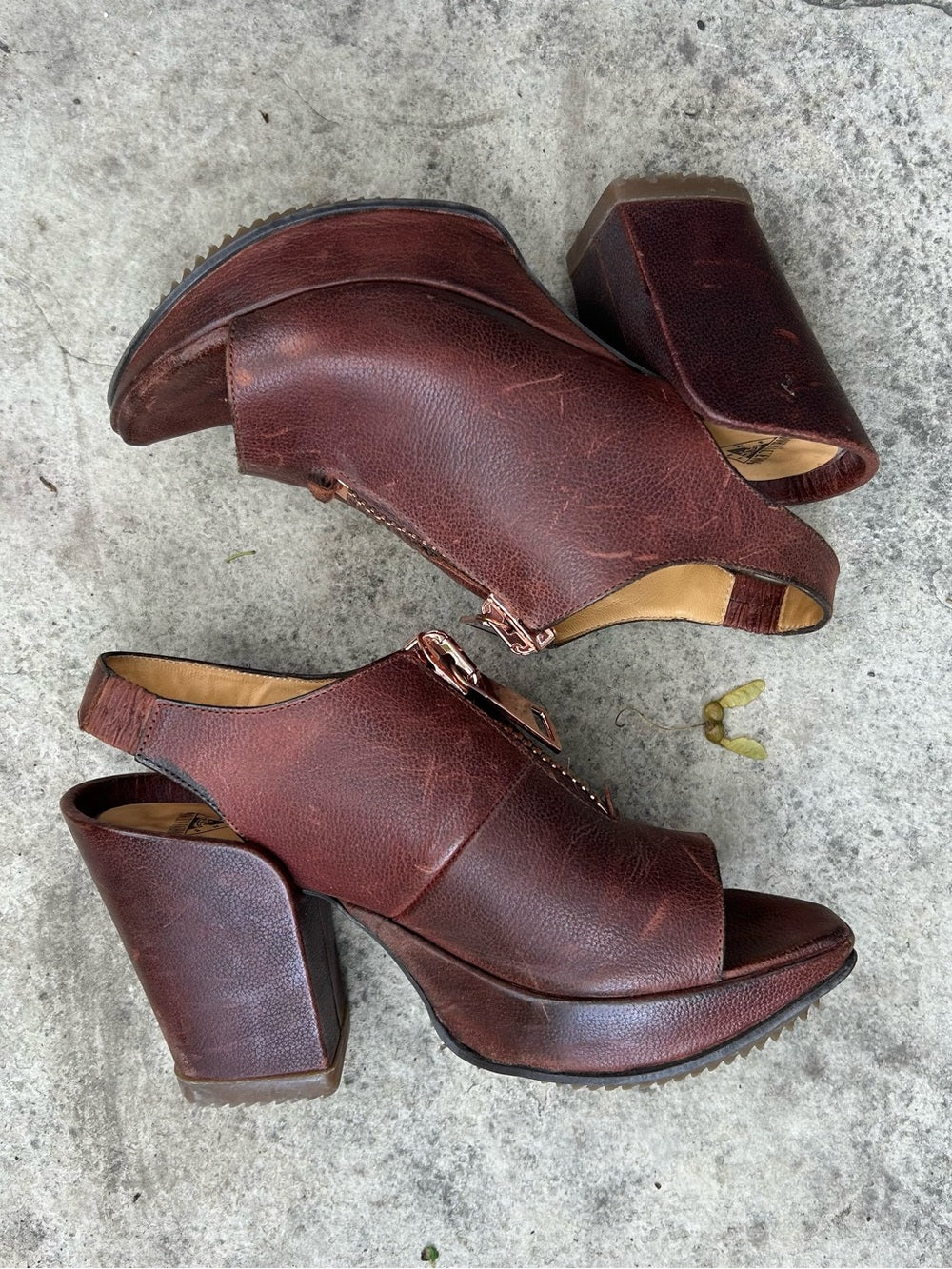 John Fluevog Brown Prepare 2.0 Tent Open Toe Platform Sandal, size 7