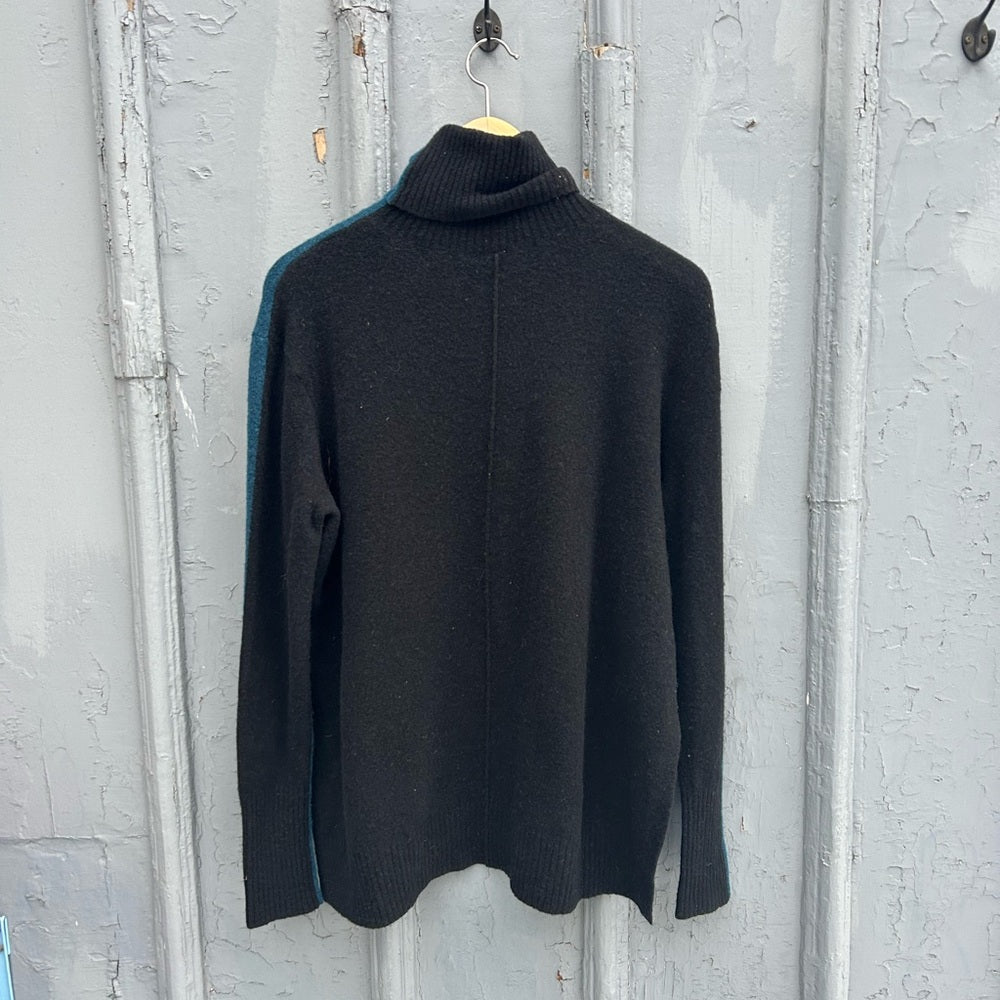 Athleta Merino Transit Colourblock turtleneck, size Small