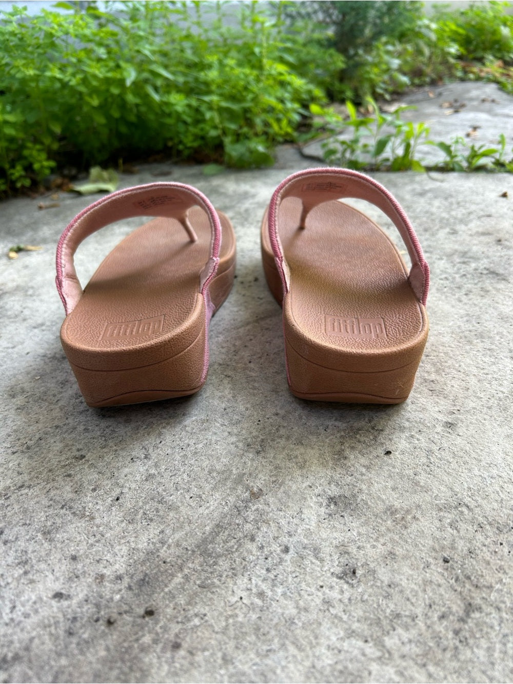 FitFlop Lulu Pink Suede Sandal, size 7