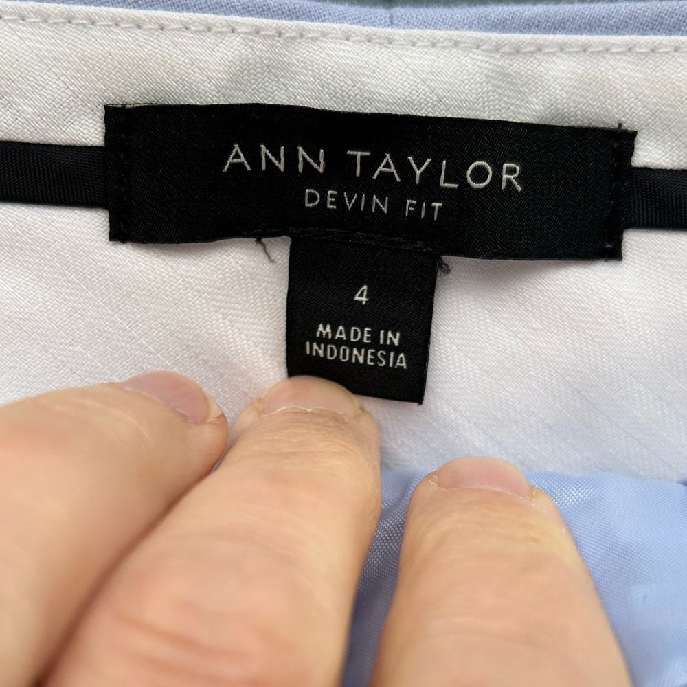 Ann Taylor Devin fit Pant, size 4
