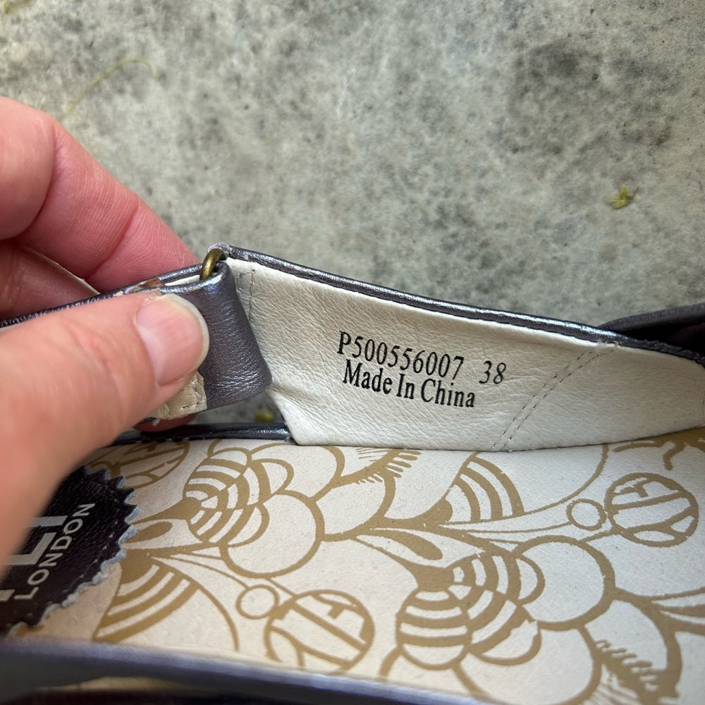 Fly London Yakin Pewter Wedge, size 38