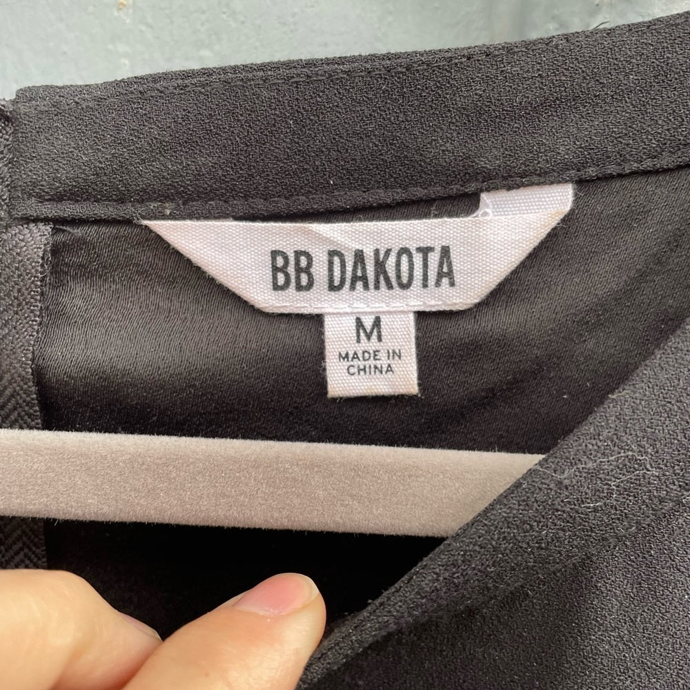 BB Dakota Jazlyn Black shift dress, size M
