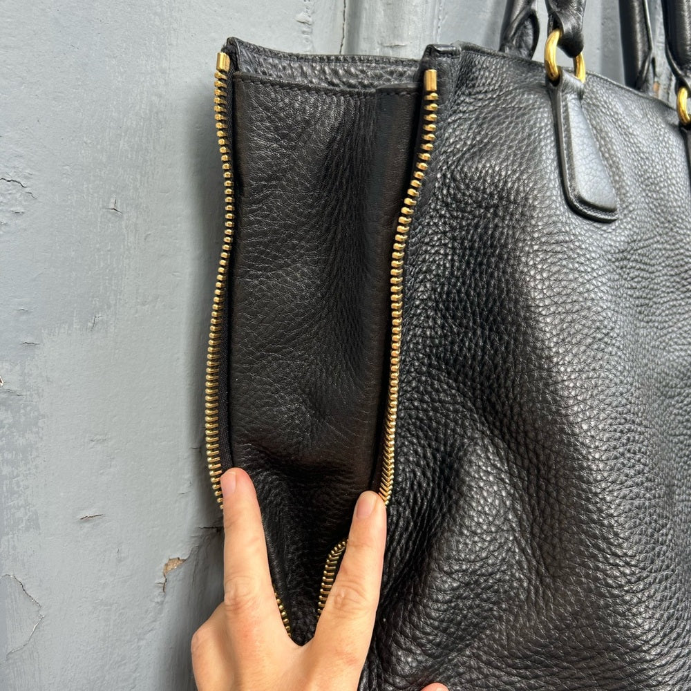 Prada Vitello Daino Zippy Shopping Bag Nero, 17.5” x 13.5” x 6”