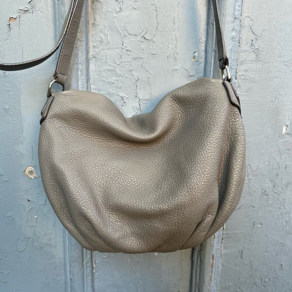 Marc Jacobs Natasha Grey Crossbody, 14”x11”x4”