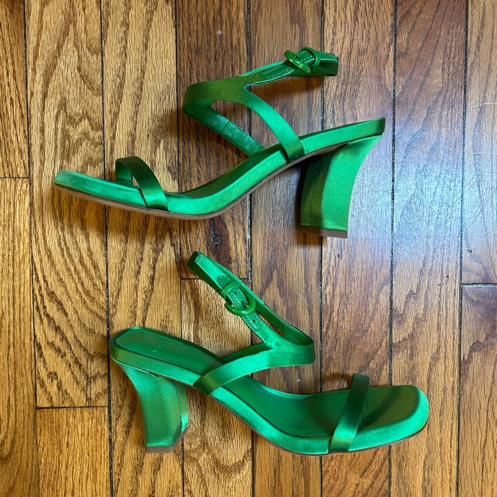 Vince "Luella" satin sandals size 7