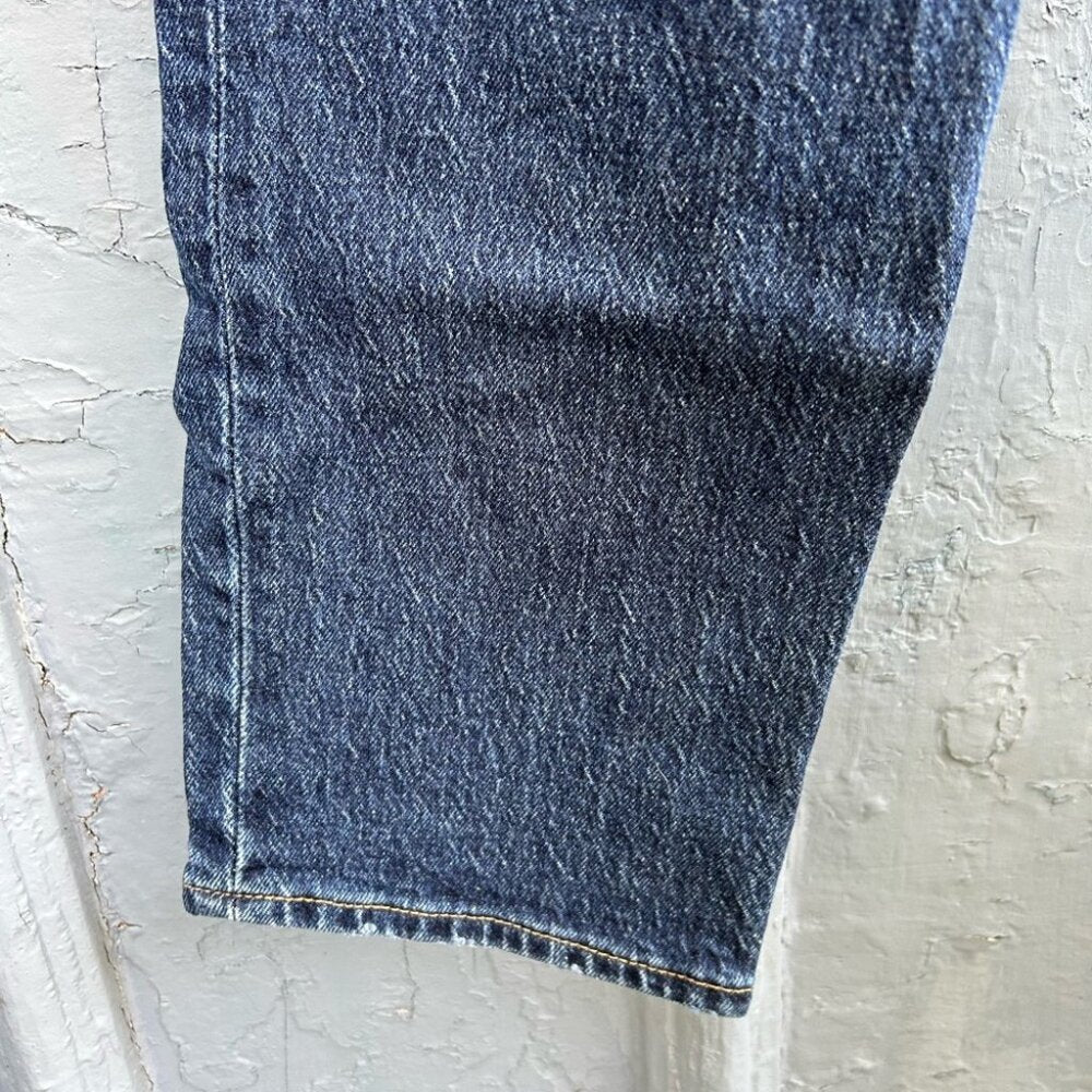 Levi's 70's High Rise Flare Jeans size 28