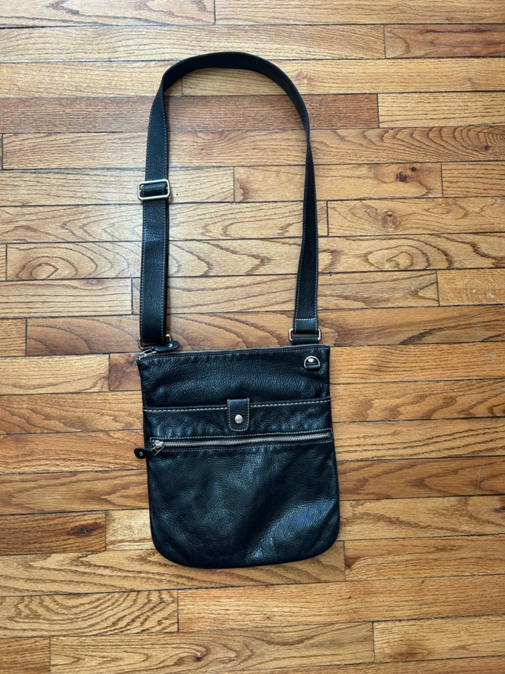 Vintage Roots Black Soft Leather Crossbody Purse, 11” x 12.5”