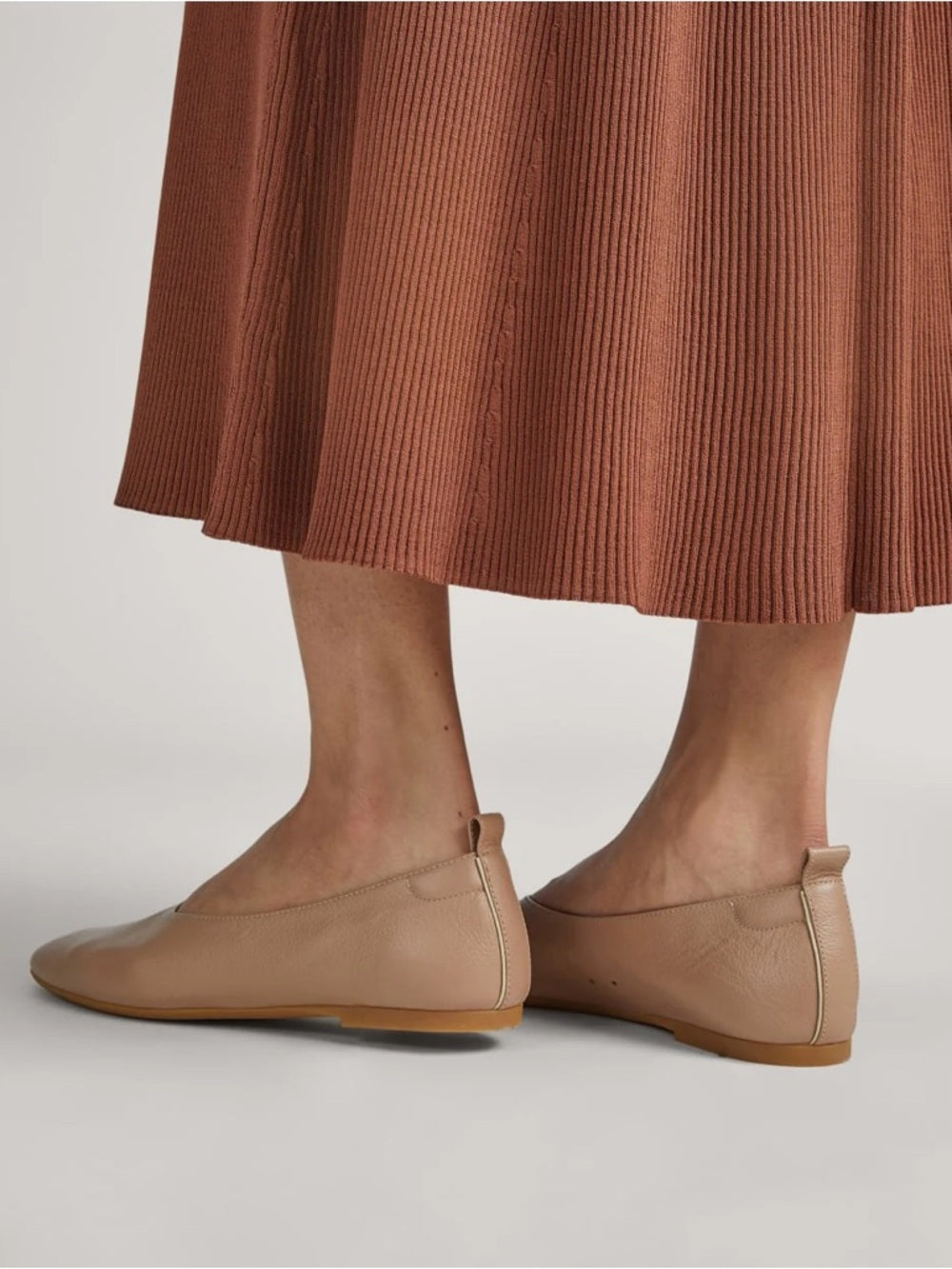 Everlane The Day Glove Leather Ballet Flats in Taupe, Womens Size 8.5