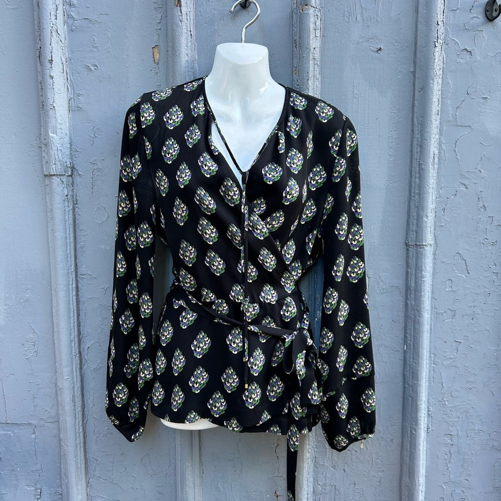 Diane Von Furstenberg silk Nove Wrap Blouse, size 8