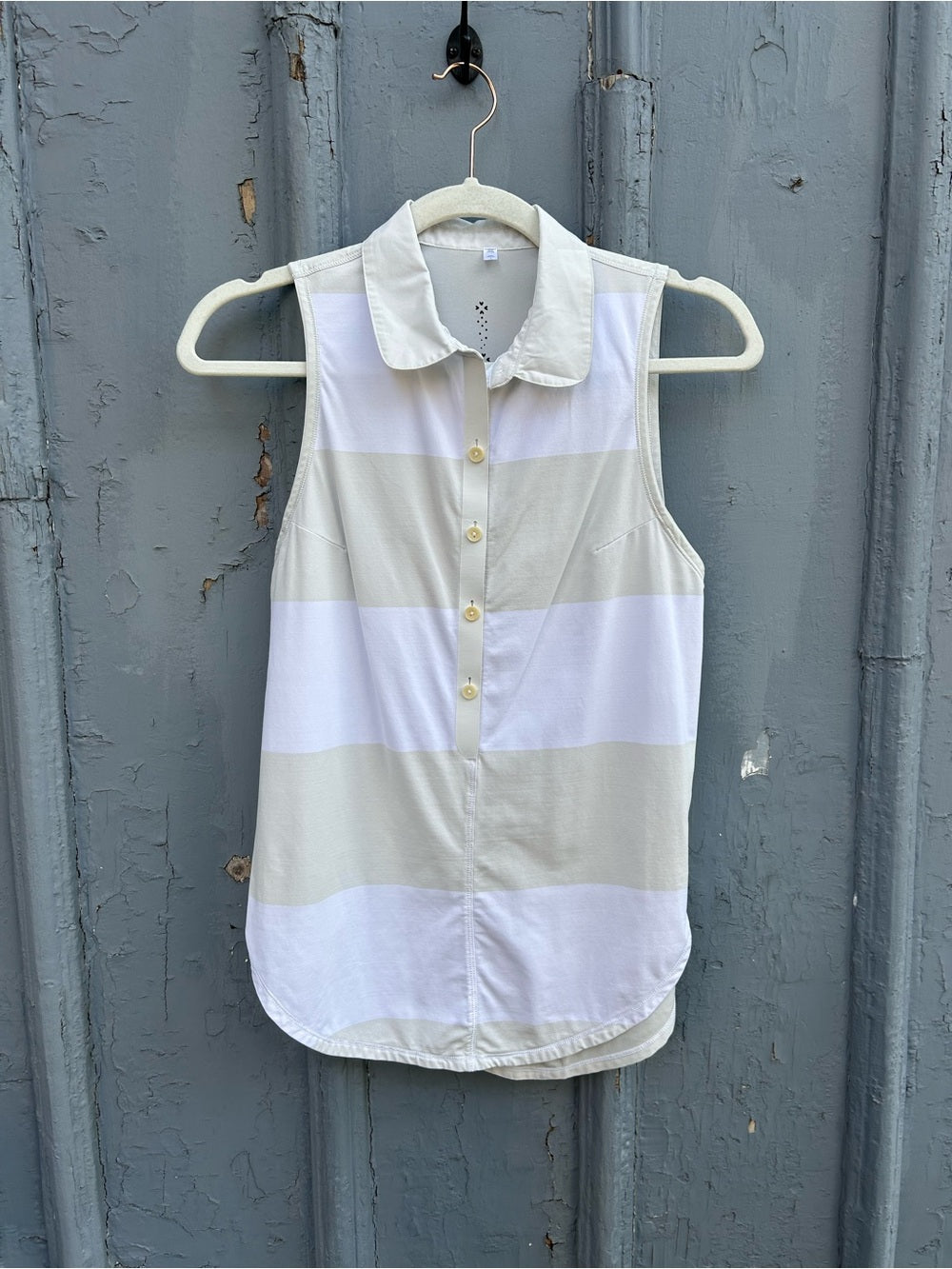 Lululemon white Hot Hitter Sleeveless Polo, size 6