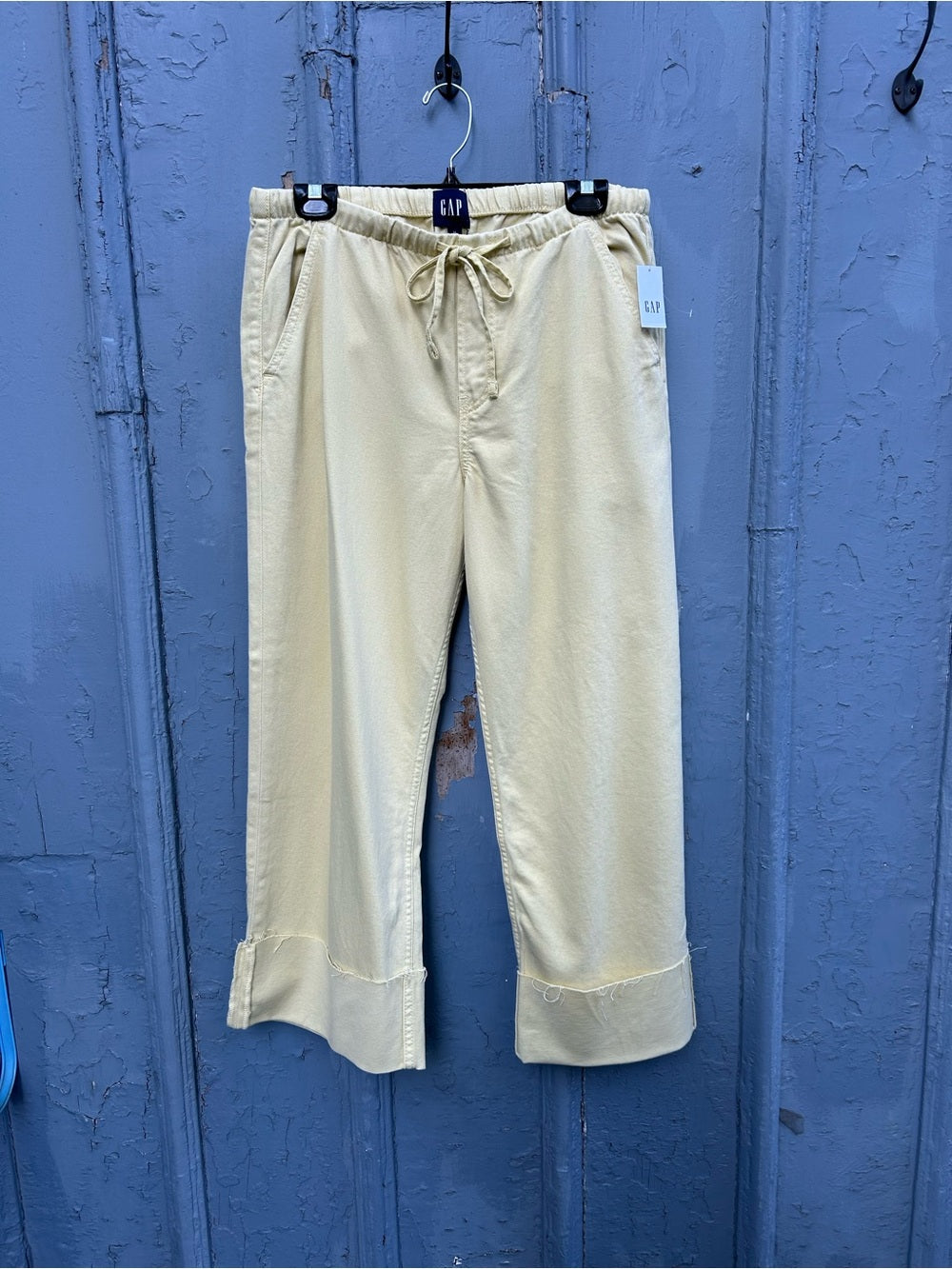 Gap Yellow Denim Cuffed Tie Waist Pants, BNWT, size M
