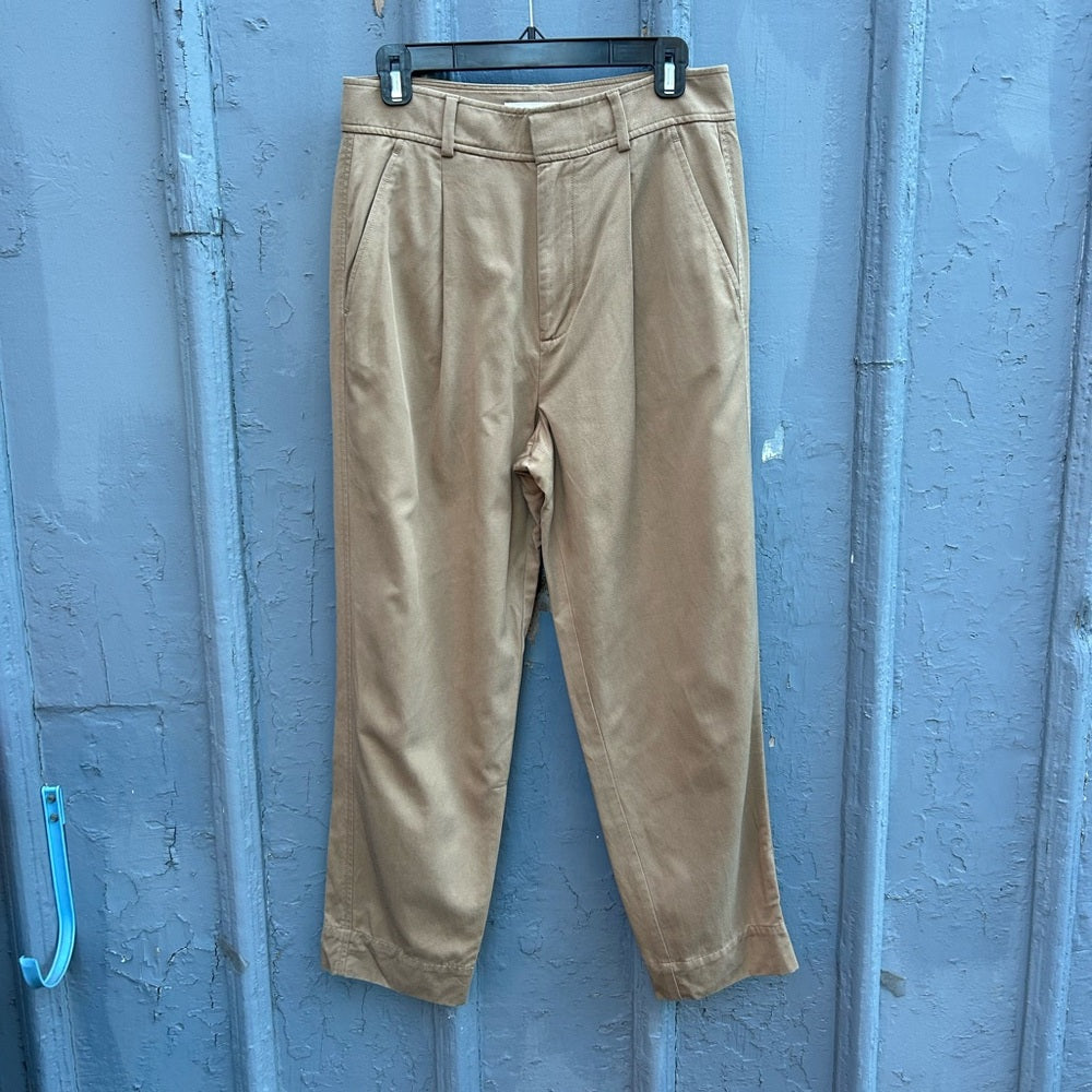 Everlane Way High Khaki Tapered chino, size 6