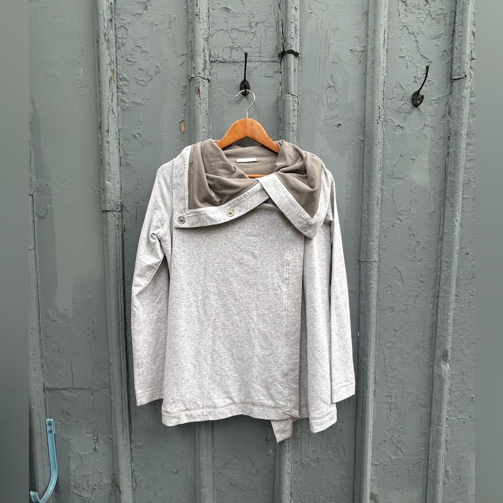 Lululemon light Grey Savasana Wrap Sweater, size 6