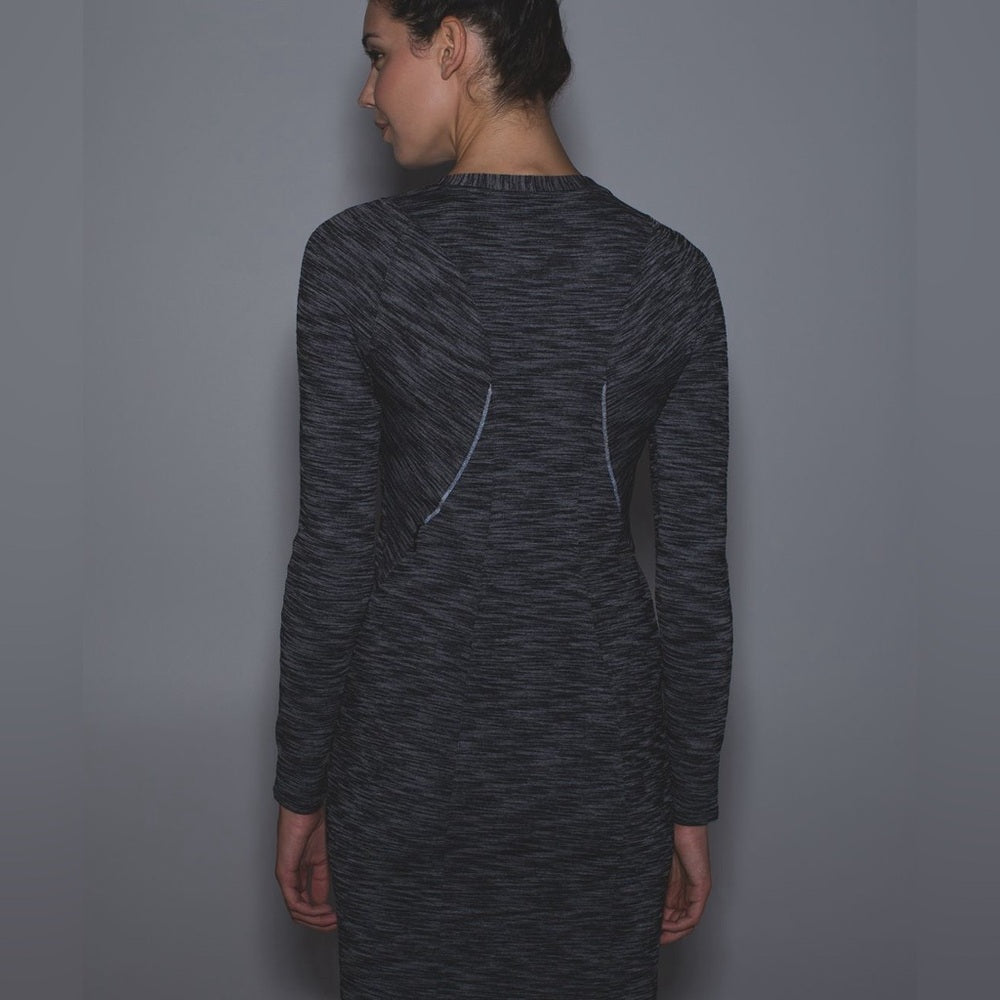 Lululemon &go Where-To Dress *Long Sleeve, size 8