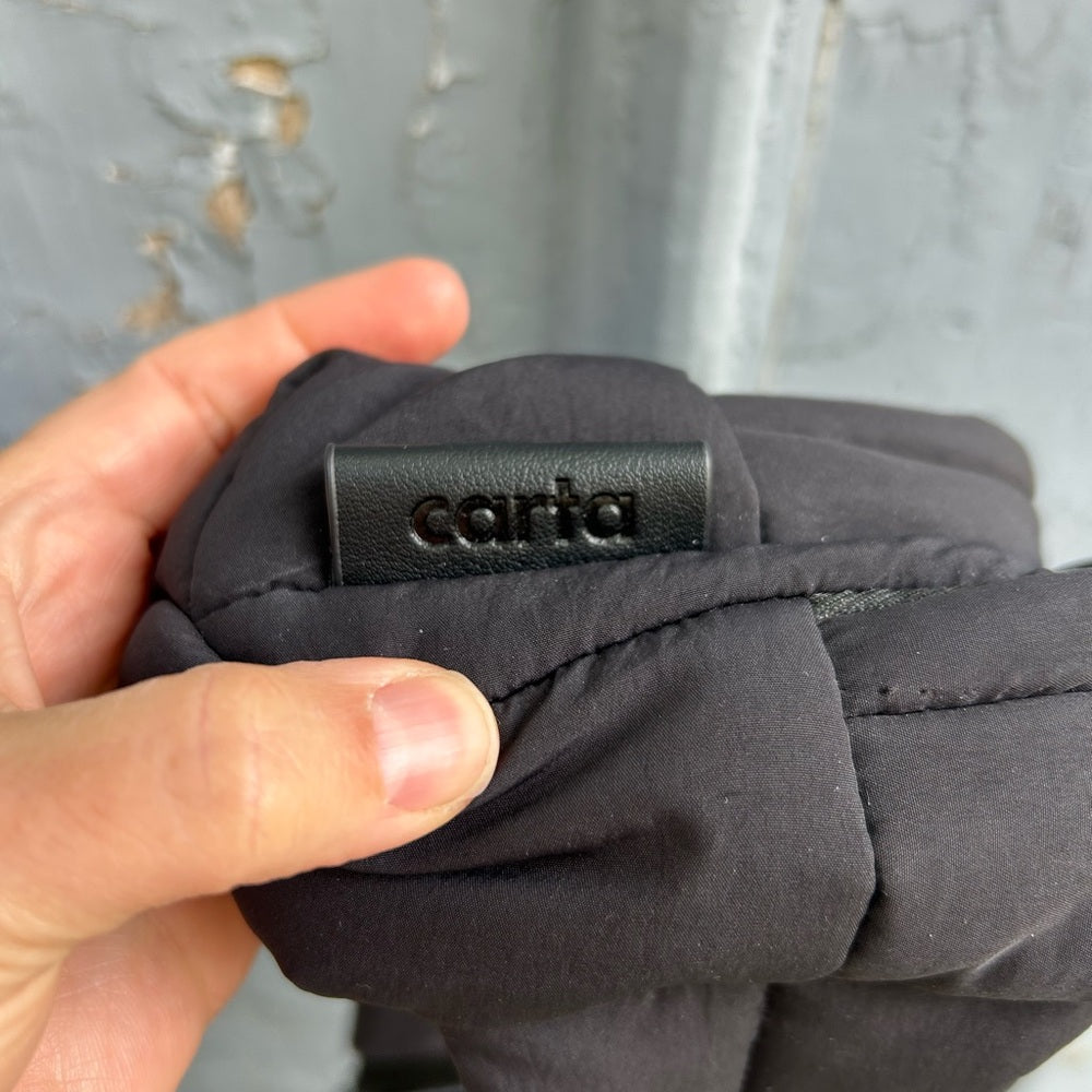 Carta Everything Fanny Pack, 8”x5”x3”