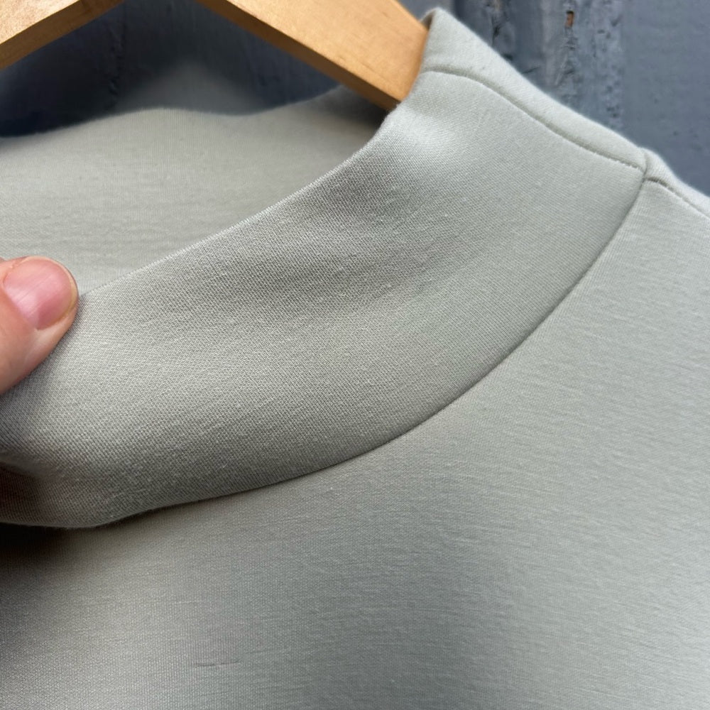 Leze the Label Maya Turtleneck, Matcha, size XL