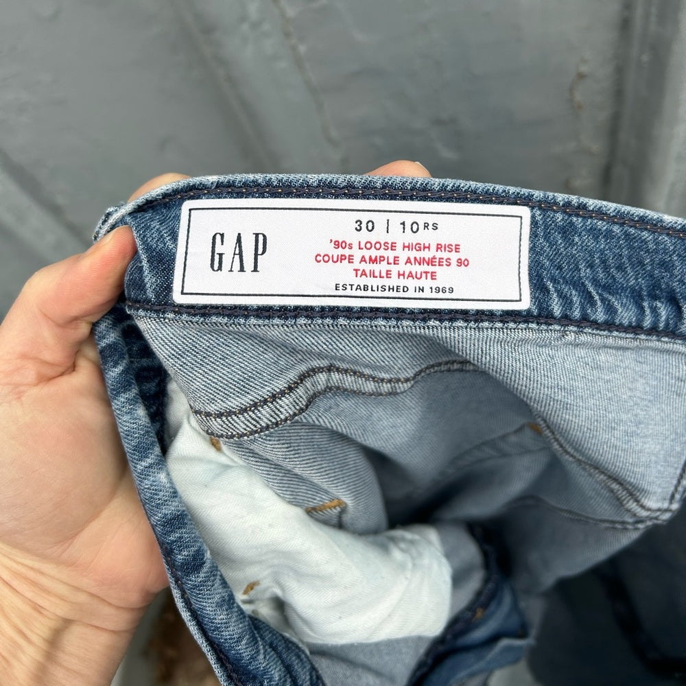 The Gap 90’s loose high rise jeans, size 30