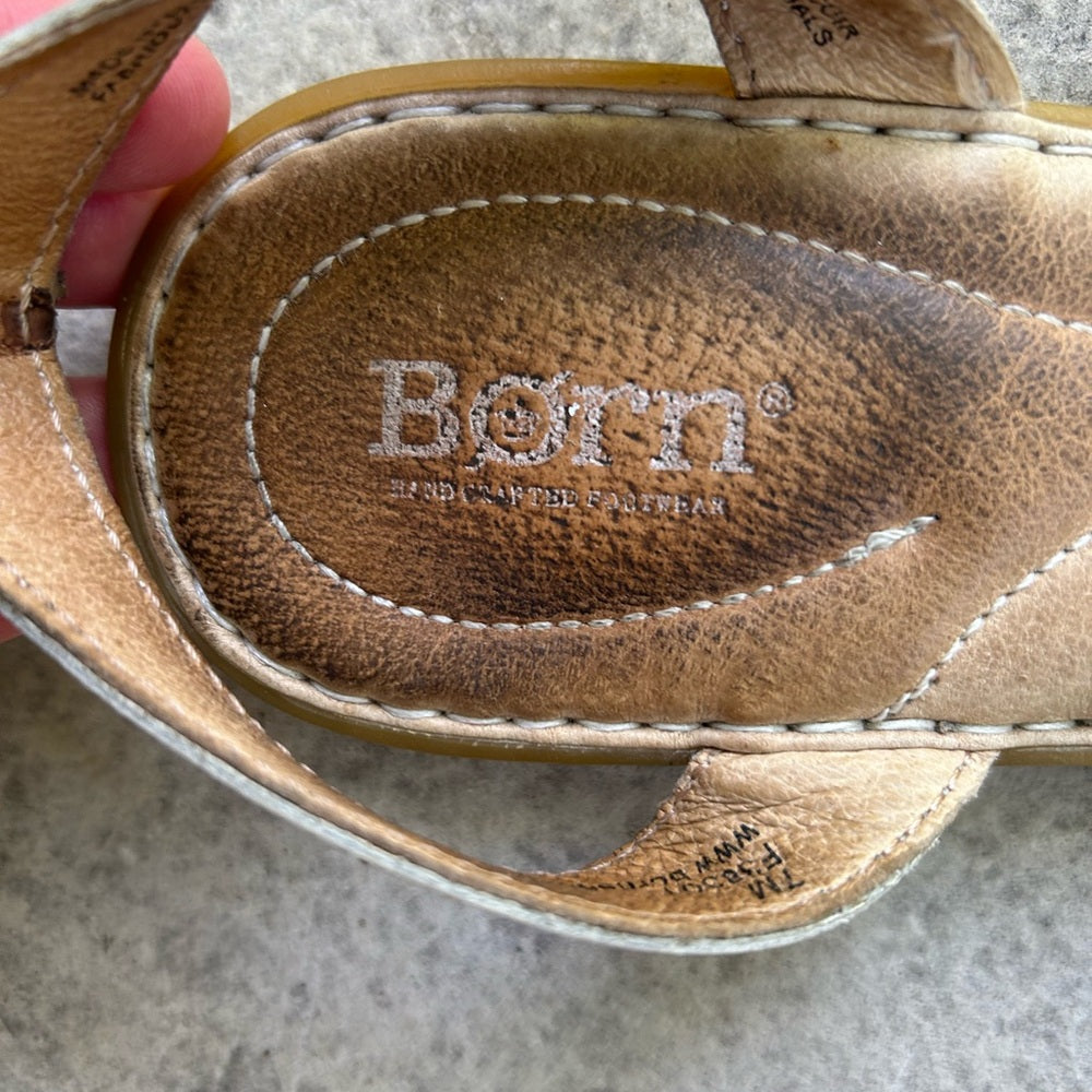 Born Mai Easy Sandals, size 7