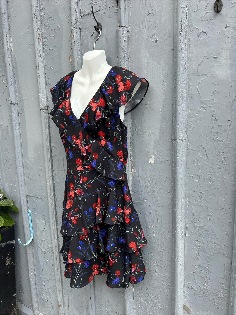 Parker ruffle front floral dress, Approx Size M