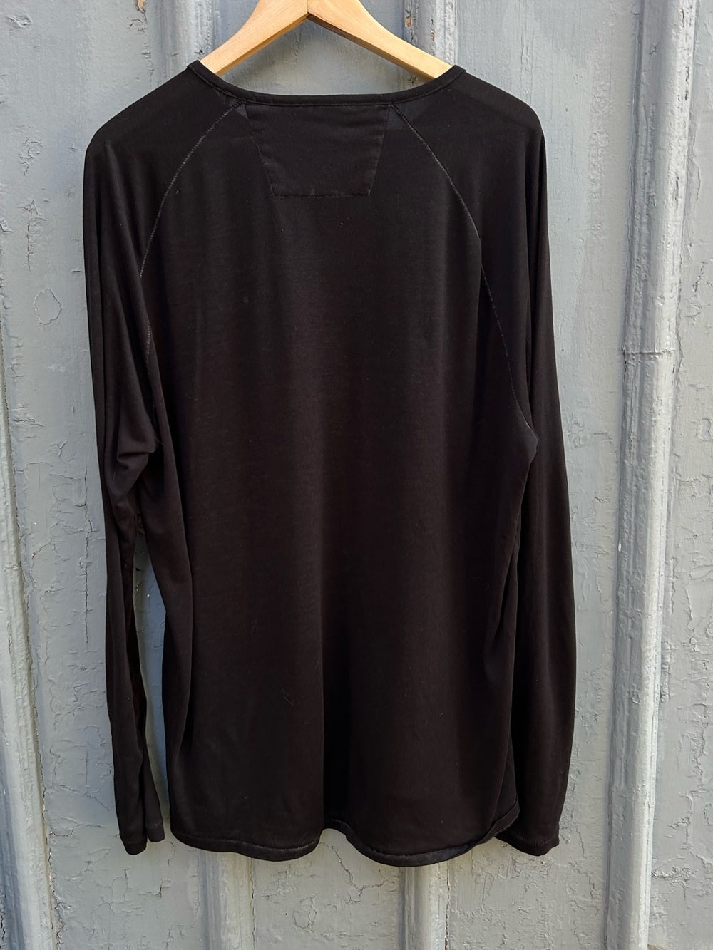 John Varvatos black long sleeve tee crewneck tee, size XXL
