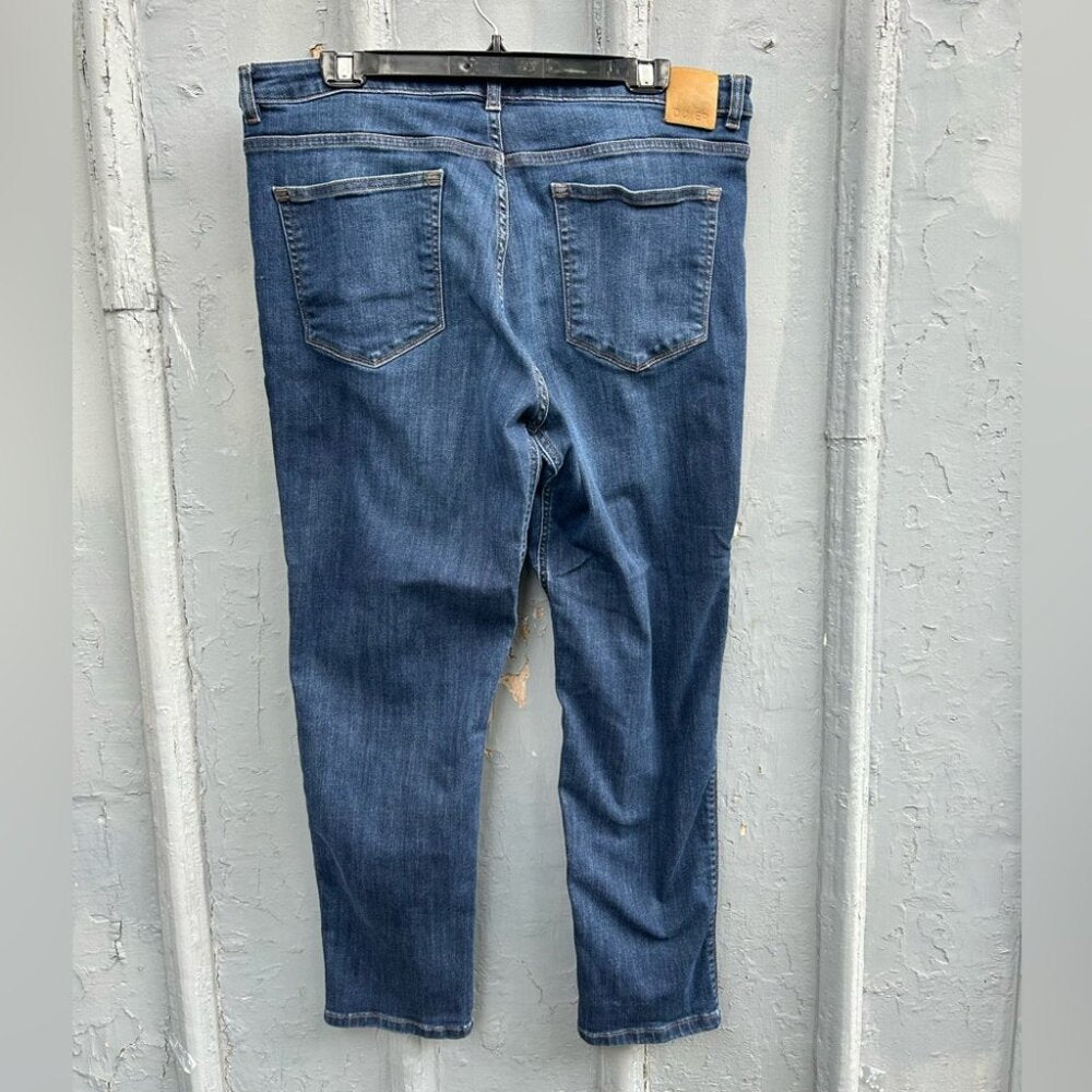 DU/ER girlfriend mid rise jeans, size 34/28