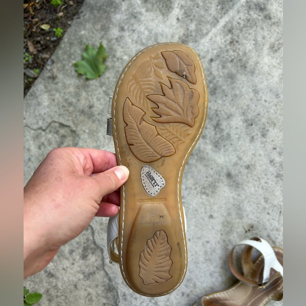 Born Mai Easy Sandals, size 7