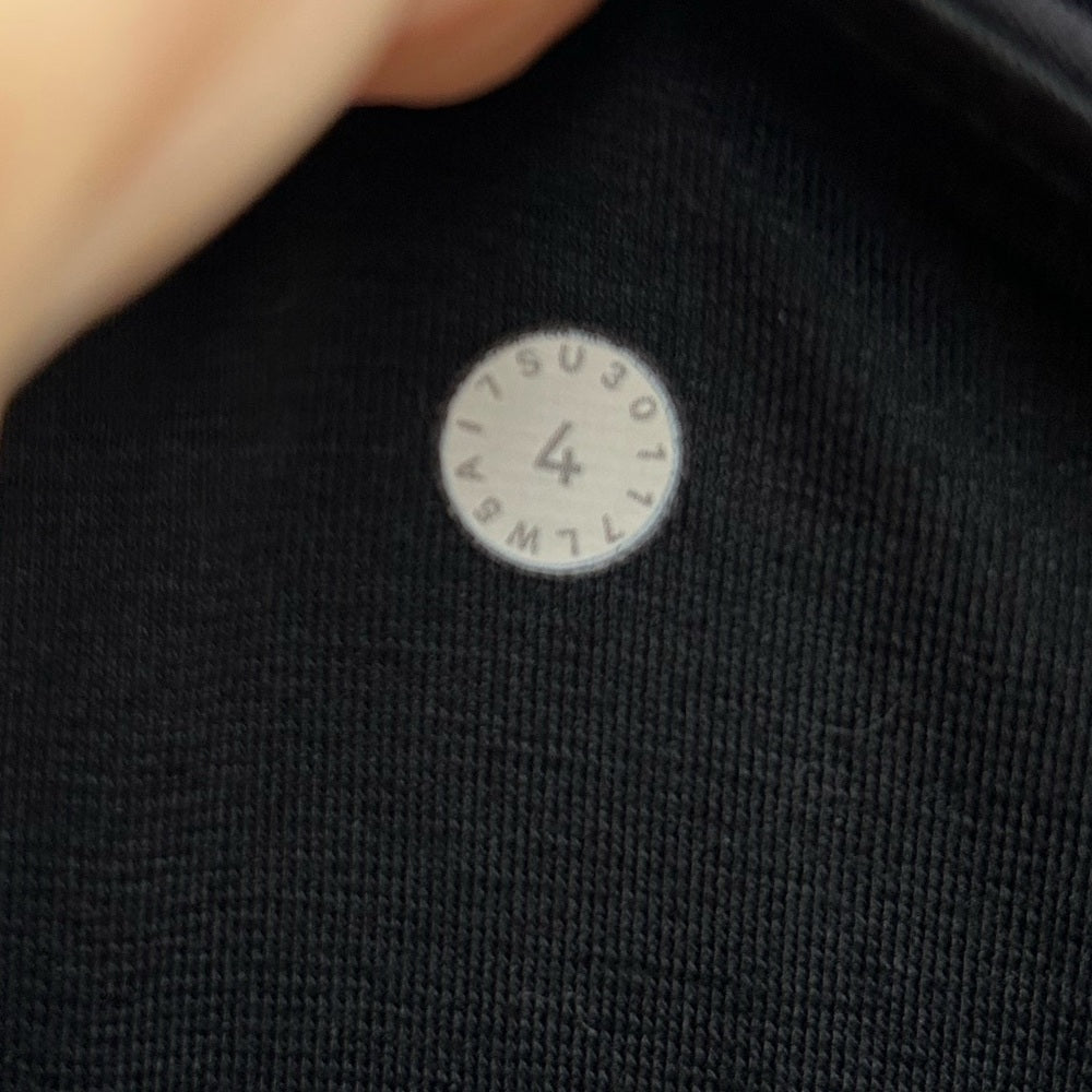 Lululemon Sweaty Endeavour Mesh pants, size 4