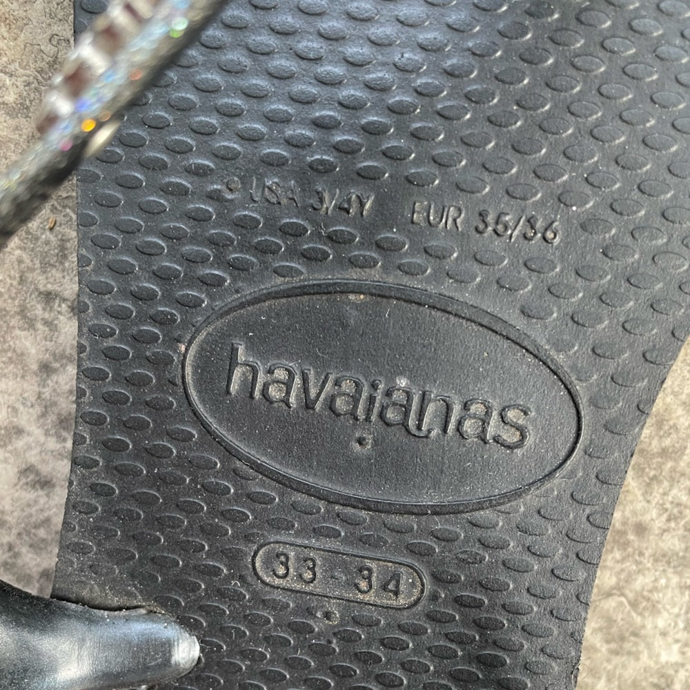 Havaianas Luna Premium Sandals, size 3/4 youth