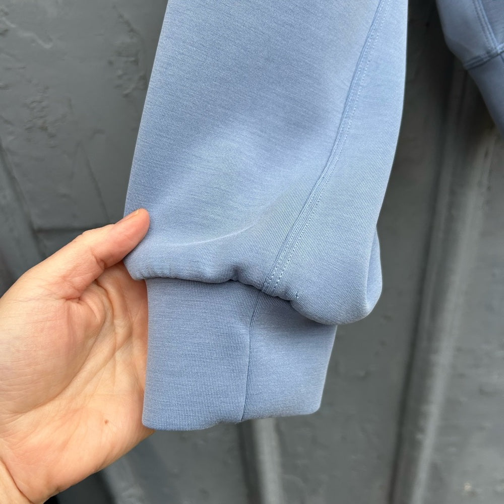 Lululemon Perfectly Oversized Cropped Crew, size 4