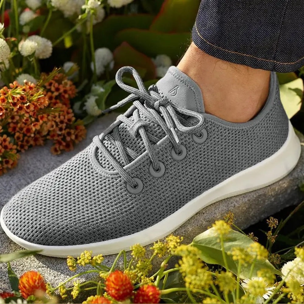Allbirds Women’s Tree Runners Sneaker, Size 7 Grey