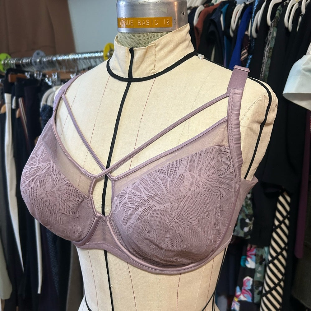 Harper Smooth Lace FlexWire Strappy Soft Cup Bra, Size 38 DDD