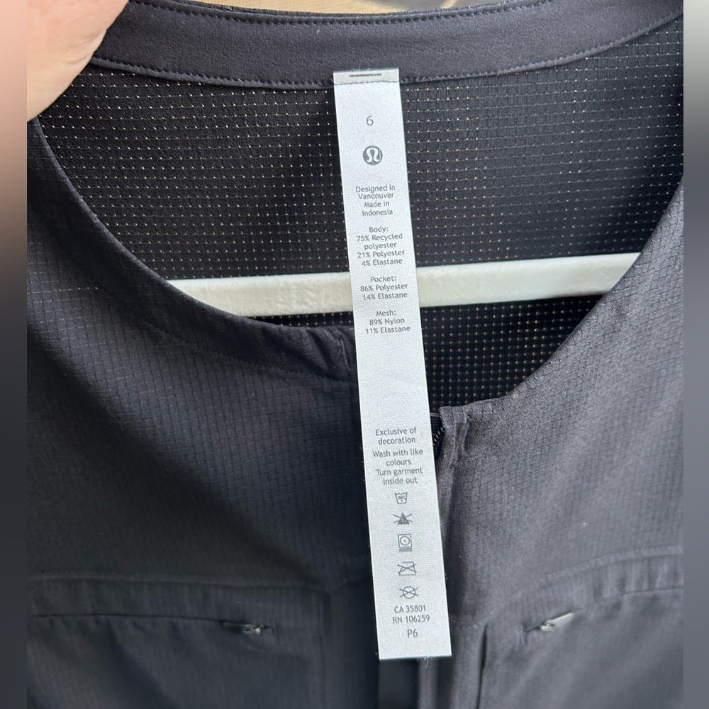 Lululemon Ventlight Zippered Jumpsuit Black, size 6