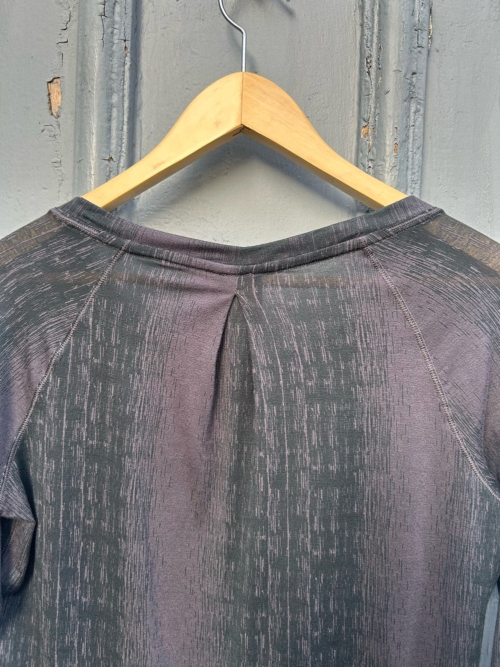 Lululemon Salutation To Savasana Long Sleeve, size 6/8