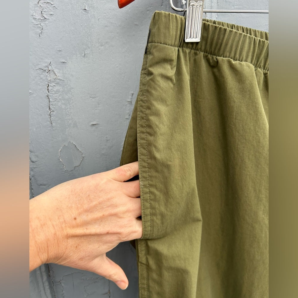 TNA Khaki Deploy Parachute Pant, size Large