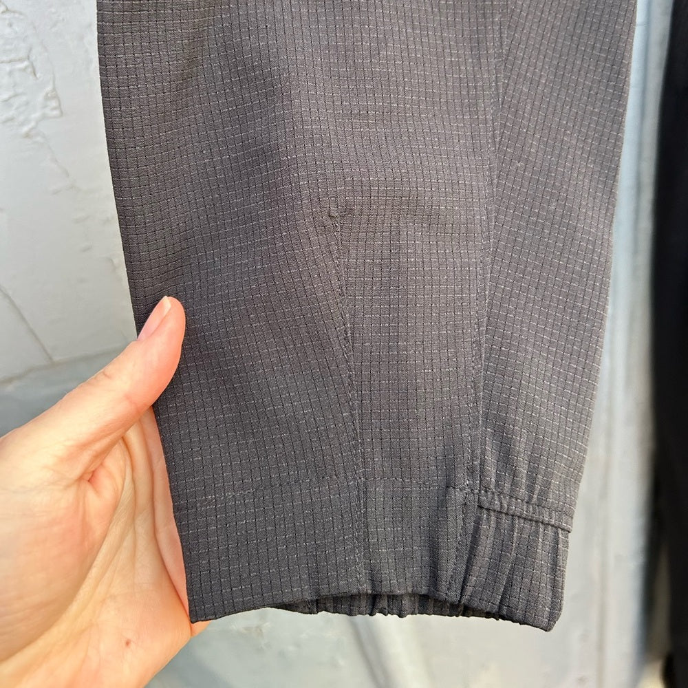 Lululemon Ventlight Zippered Jumpsuit Black, size 6