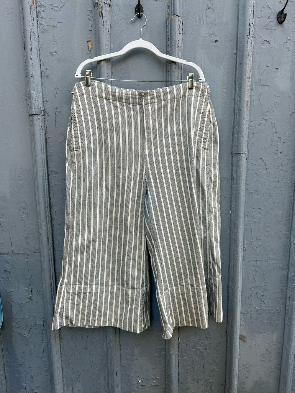 Pilcro Foxglove Mid-Rise Flare Pants, size 16