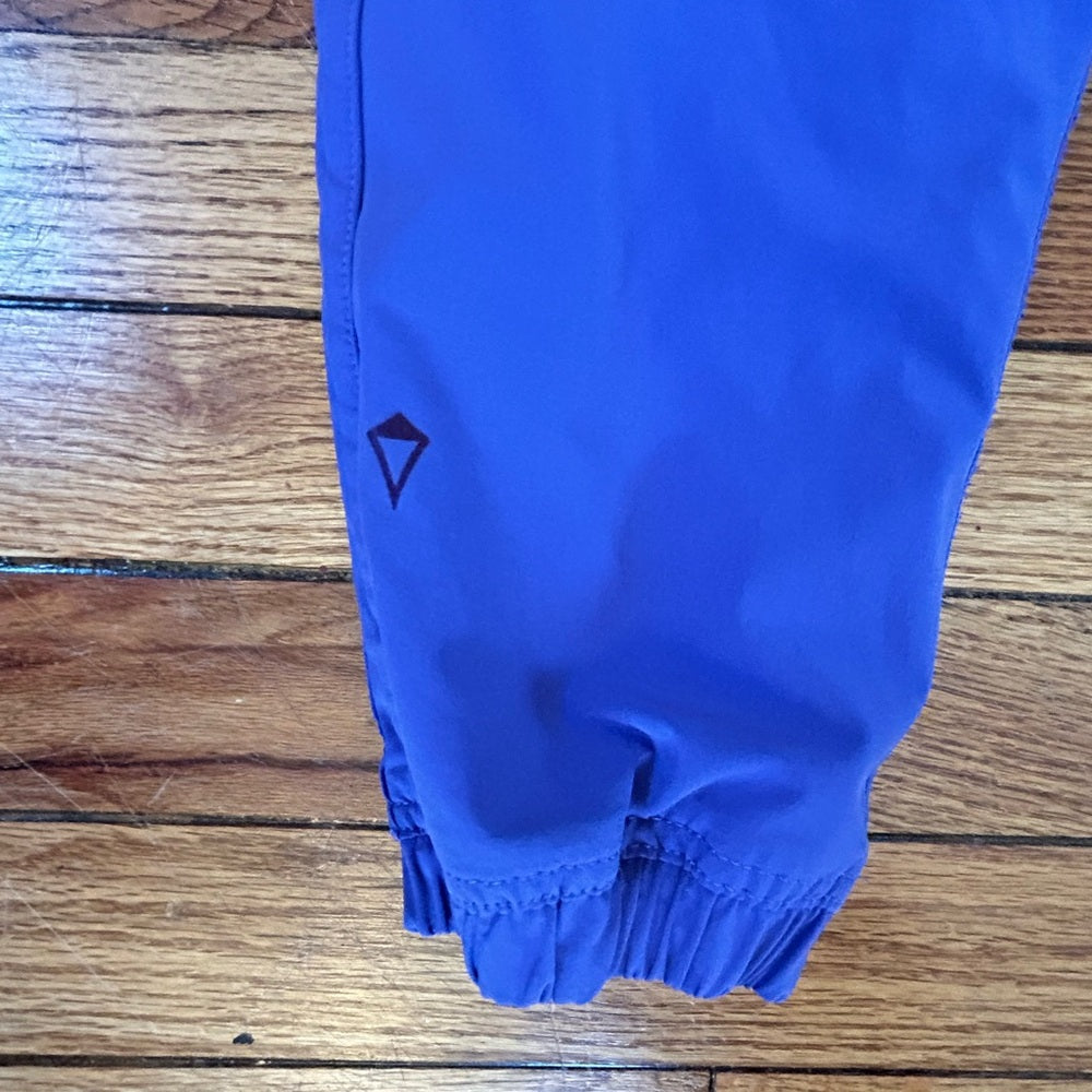 Ivivva by Lululemon Power Purple Live to Move Crop Pants, size 8