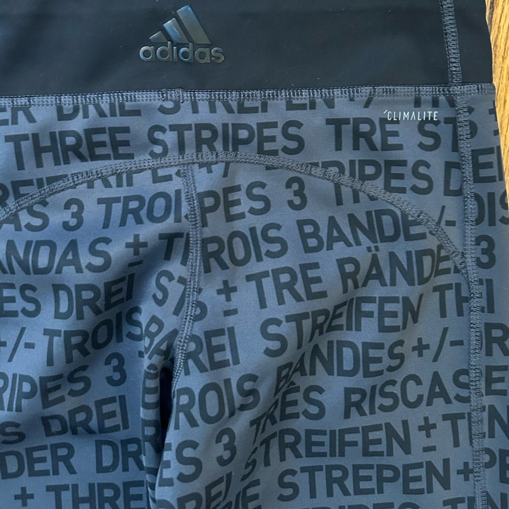 Levi’s sweatshirt & Adidas Leggings Bundle, size 11/12
