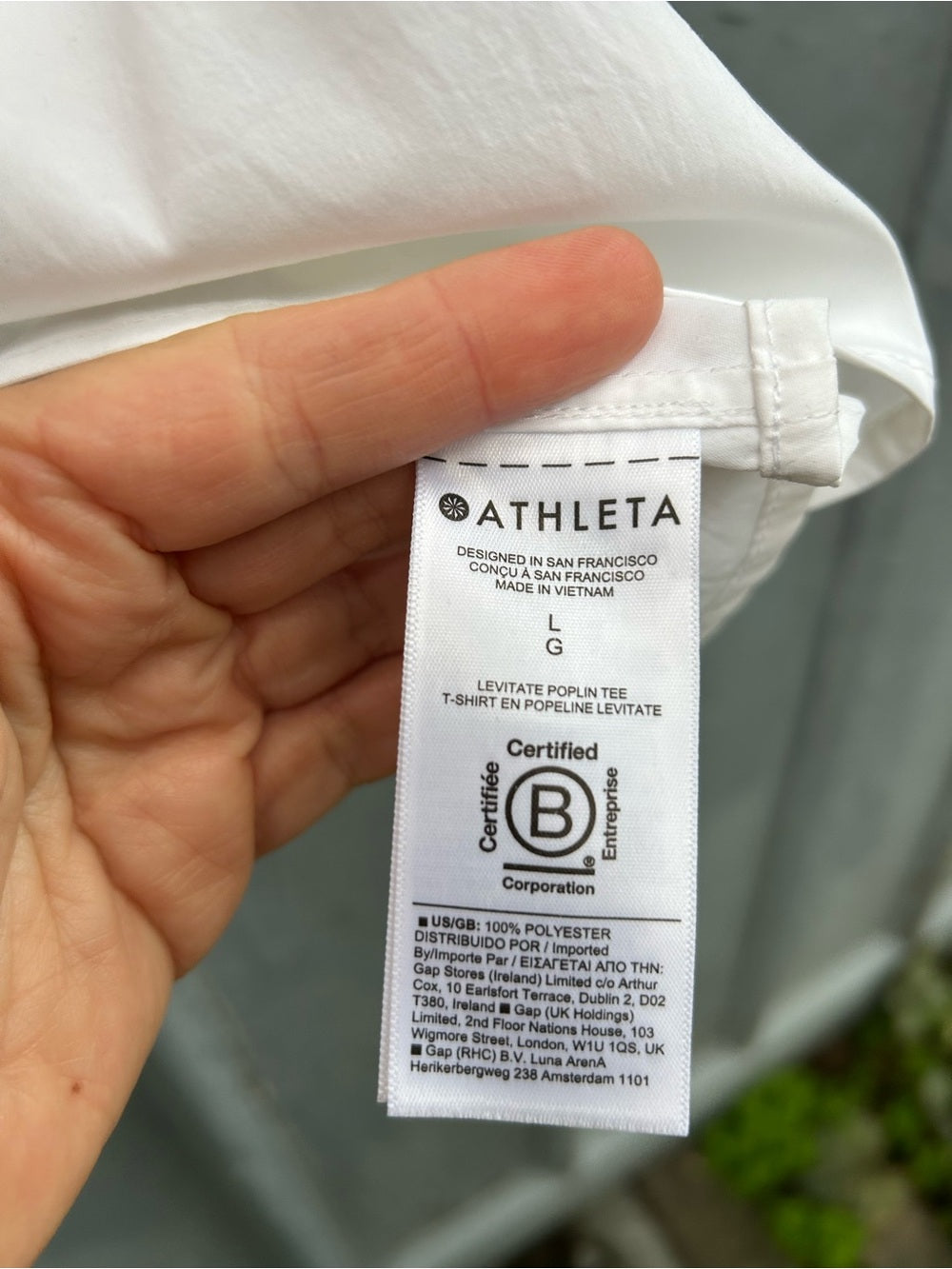Athleta White Levitate Poplin Tee, size Large