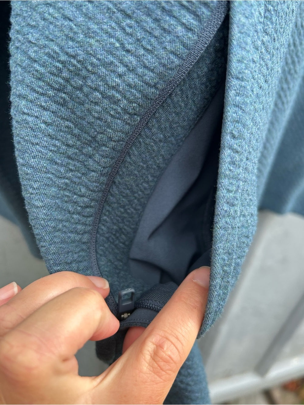 Lululemon At Ease Crewneck, size S
