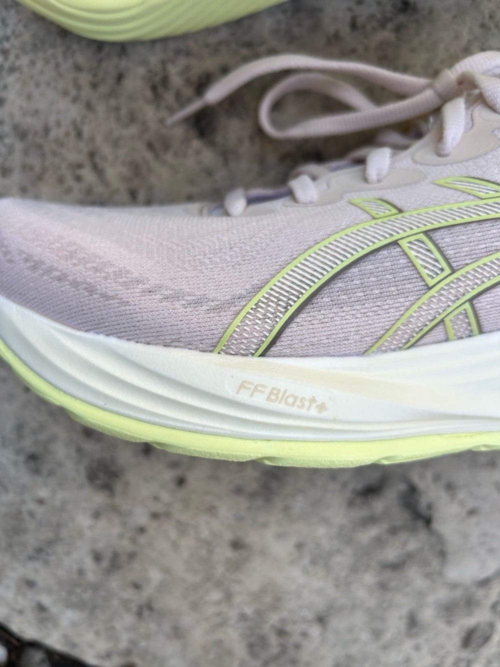 ASICS Women’s Gel-Cumulus 27, BNWT, Size 9