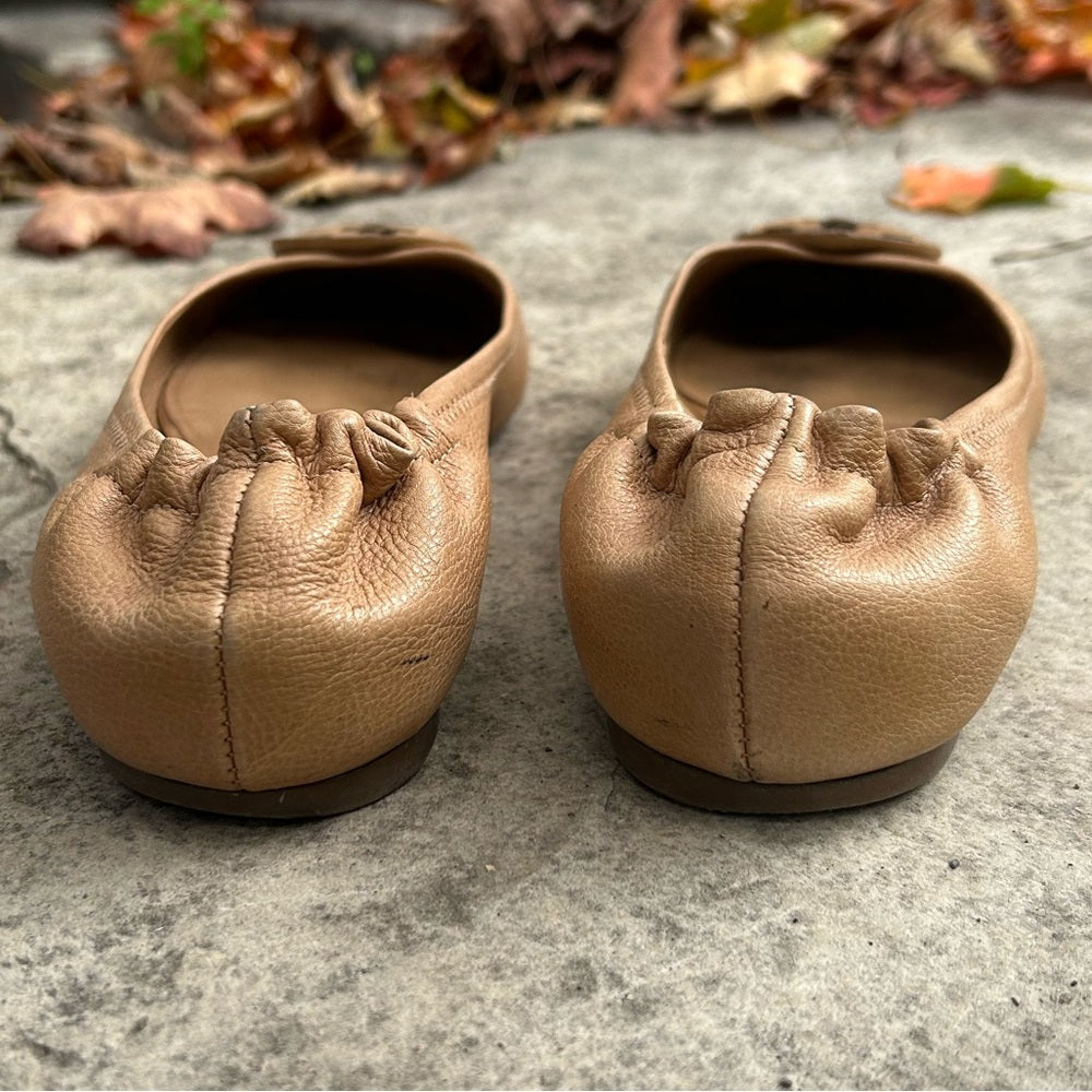 Tory Burch Neutral Reva Flat, size 9.5