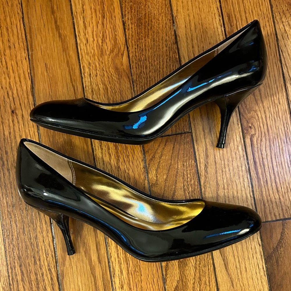 Coach Classic Black Patent Heels, size 7.5