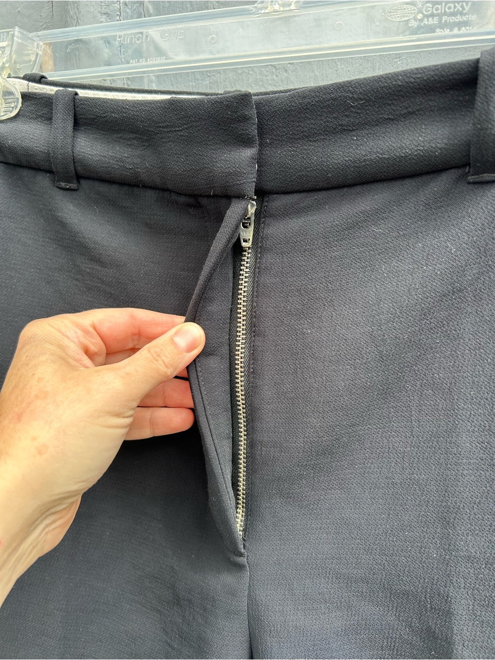 Wilfred Anthem Black Shorts, size 8